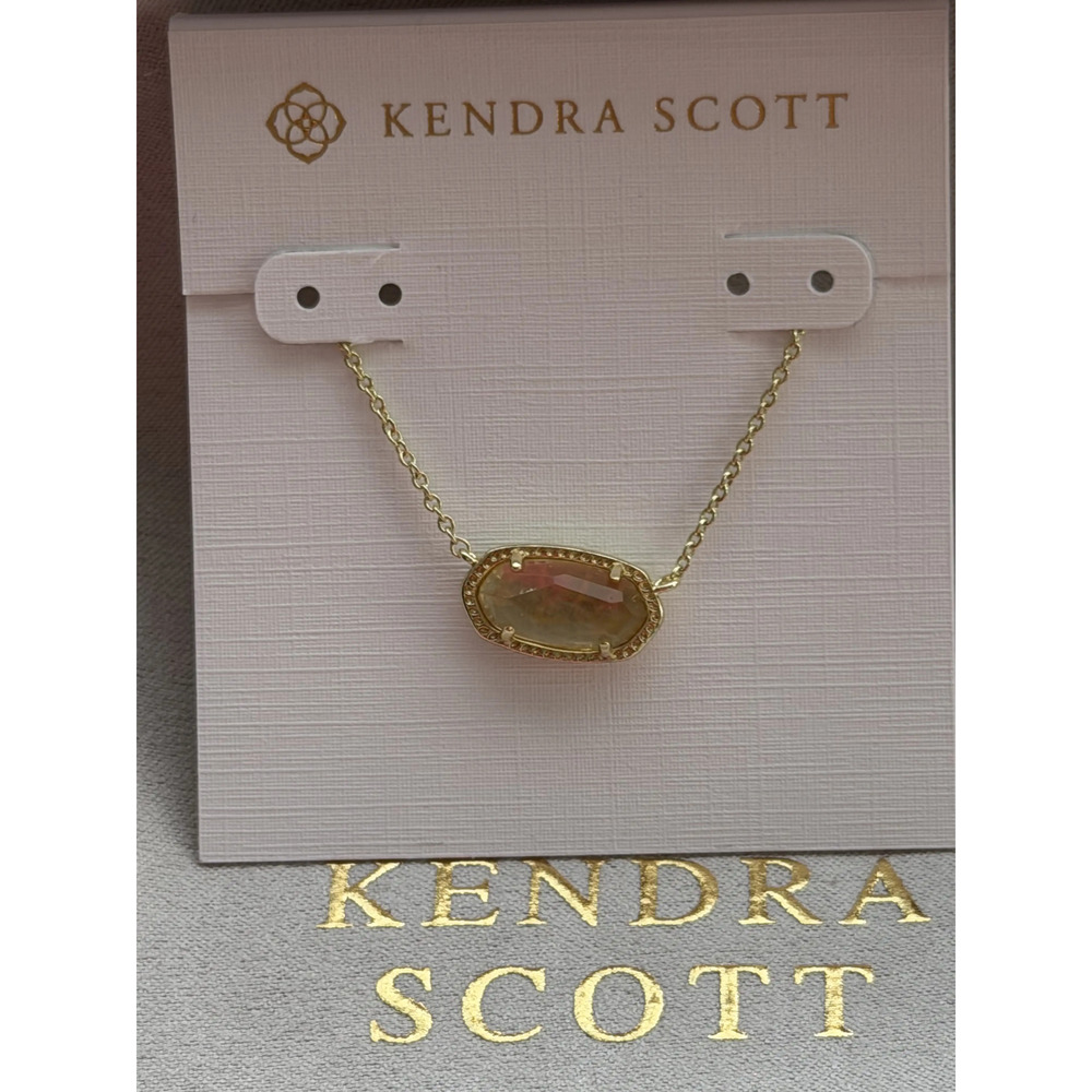 Kendra Scott pendant necklace